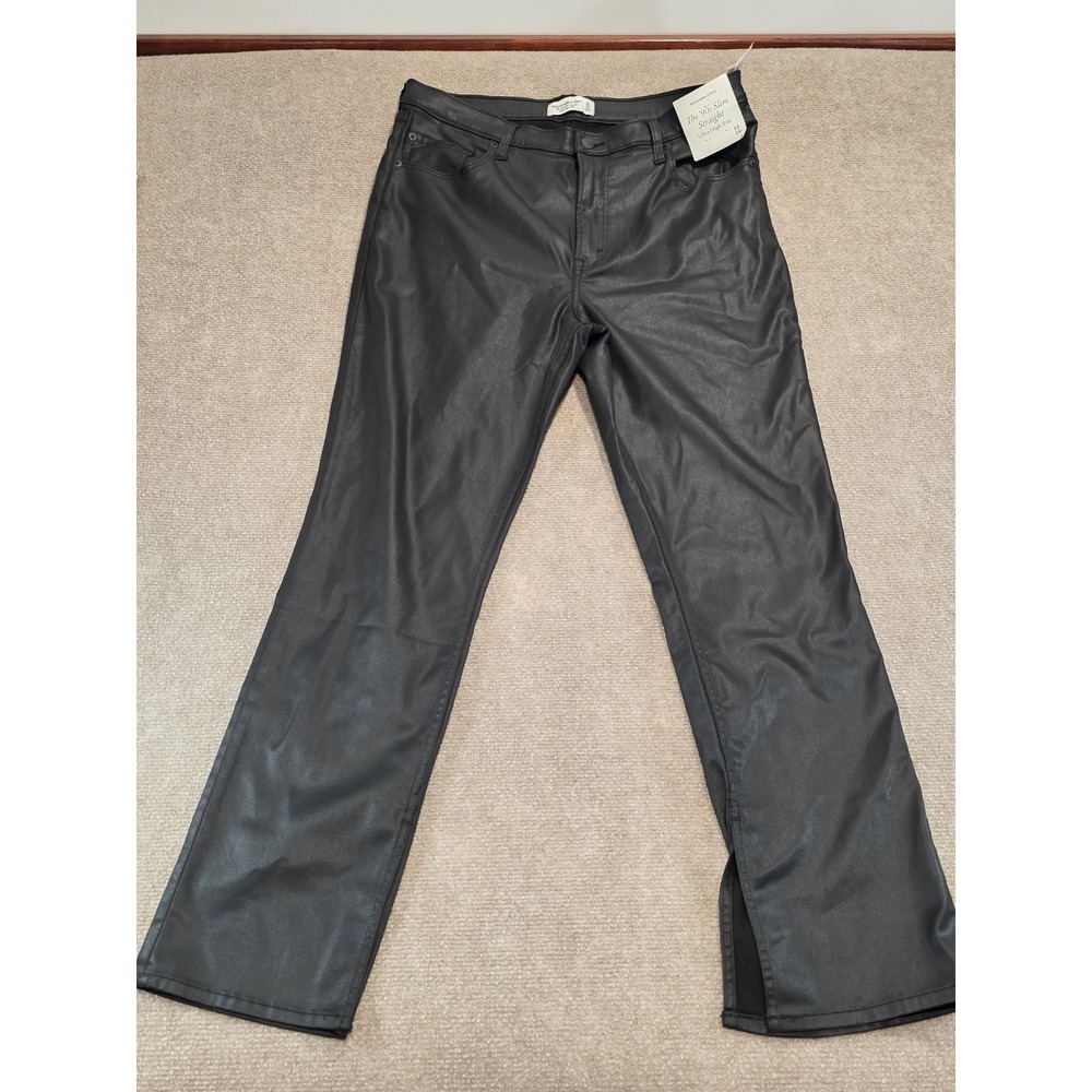 Abercrombie & Fitch 90s Relaxed Jean Faux Leather Size 33 Short Black Pants Goth